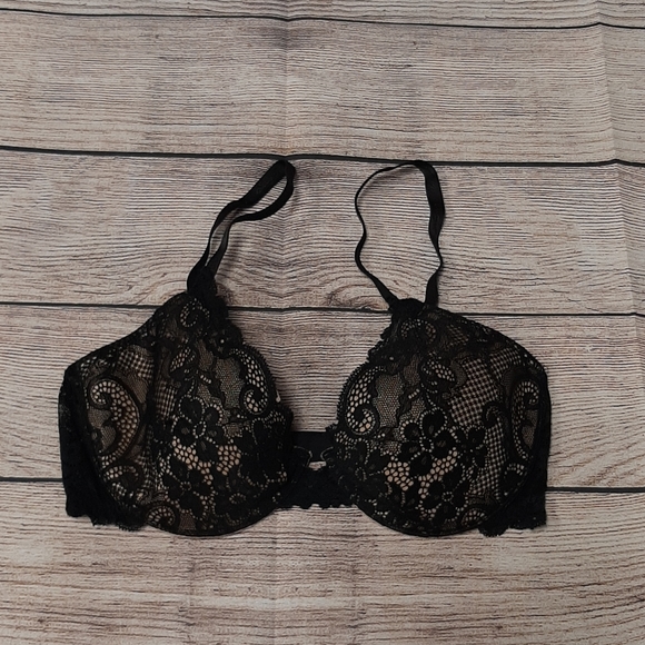 Black lace Victoria's secret ipex bra